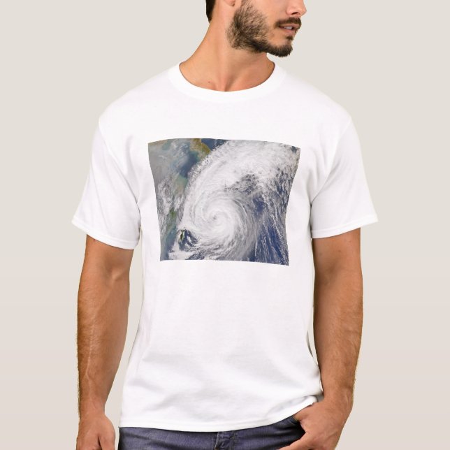 Camiseta Imagem de satélite de um tufão (Frente)