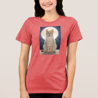 Camiseta Imagem fantástica de uma lua enorme com um gato li