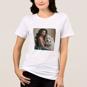 Camiseta Imagem Feminina com Marca de Cachorro Pet Estilosa