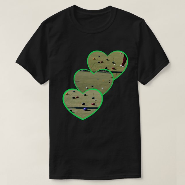 Camiseta Imagens de Boliche em Grama em Design de Coração V (Frente do Design)