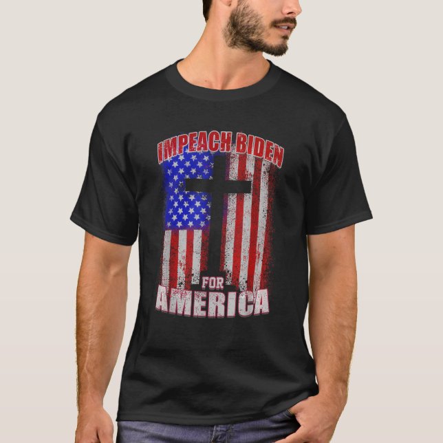 Camiseta Impeach Joe Biden Impeach 46 Bandeira Patriótica d (Frente)