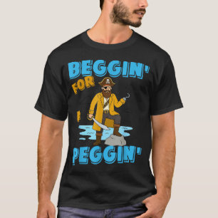 Camiseta Implorando por um pirata ofensivo engraçado sendo