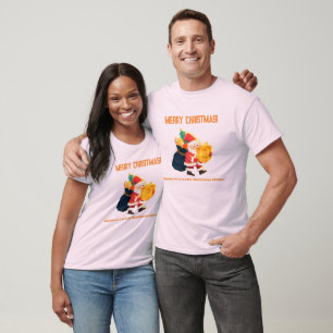Camiseta impressa com desejos de Natal em cor rosa