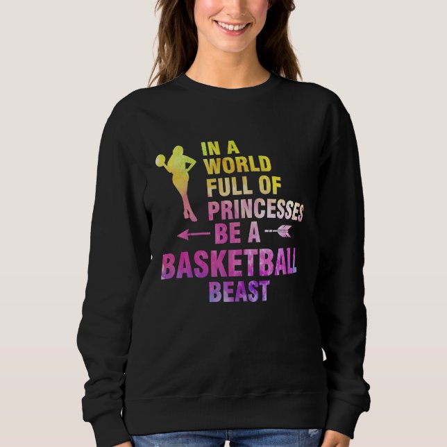 Camiseta in a world full of princesses basketball basketbal (Frente)