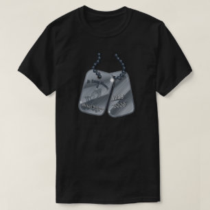 Camiseta In Loving Memory - Dog tags