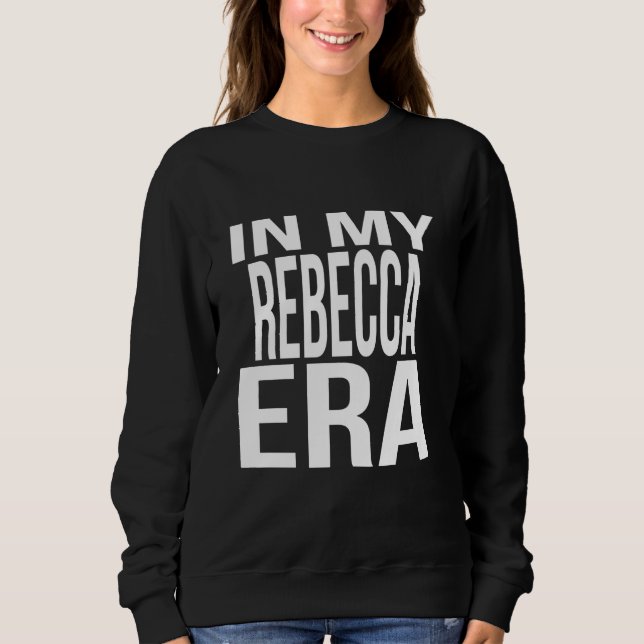 Camiseta In My Rebecca Era Family Reunion Squad First Last  (Frente)