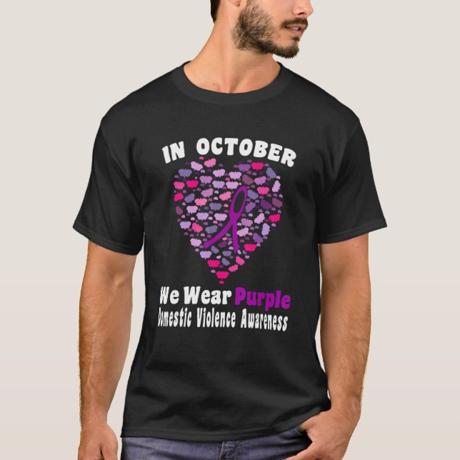Camiseta In October We Wear Purple Domestic Violence Awaren (Frente)