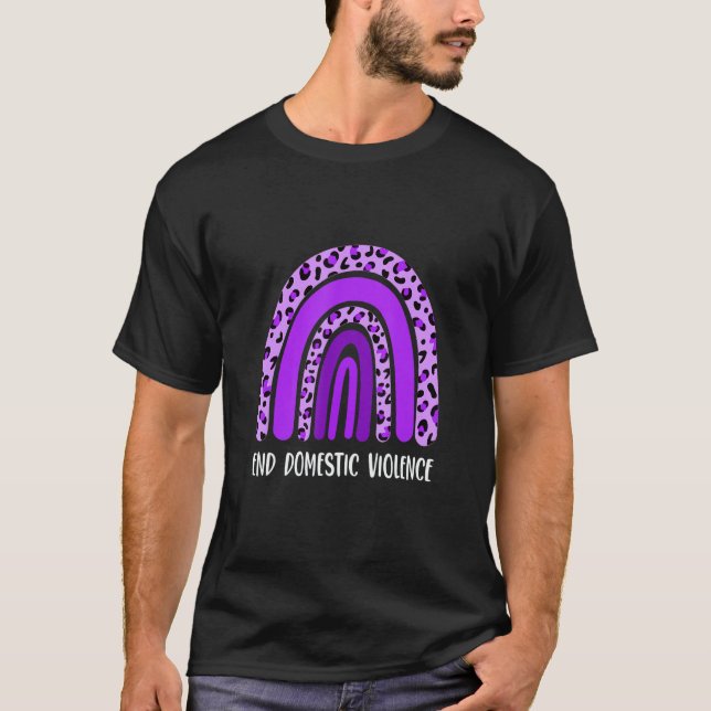 Camiseta In October We Wear Purple End Domestic Violence Aw (Frente)