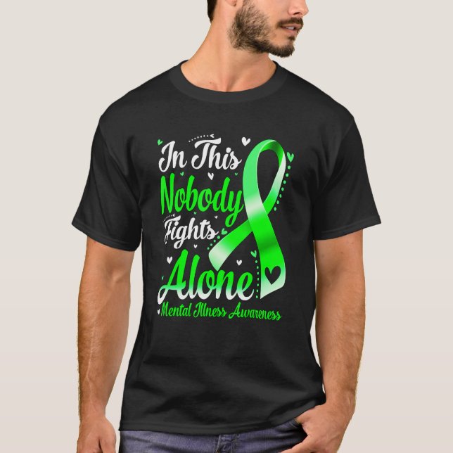 Camiseta In This Family Nobody Fight Alone Mental Illness A (Frente)
