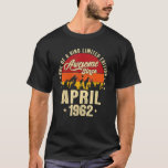 Camiseta Incrível desde abril de 1962 Vintage 60th Birthday<br><div class="desc">Incrível Desde abril de 1962 Vintage 60th Birthday S.</div>
