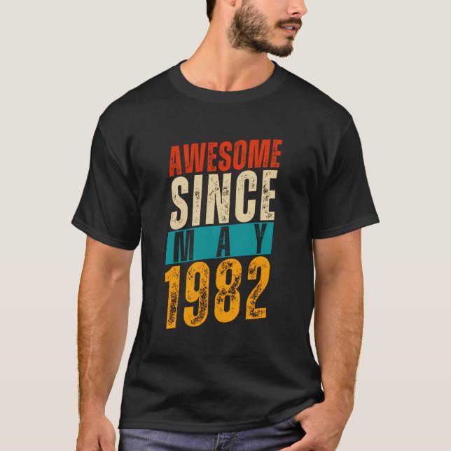 Camiseta Incrível Desde Maio De 1982 42 Anos De Idade 42º A (Frente)