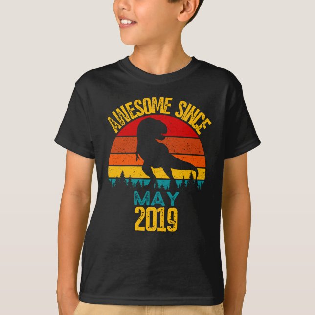 Camiseta Incrível Desde Maio De 2019 T Rex Dino (Frente)