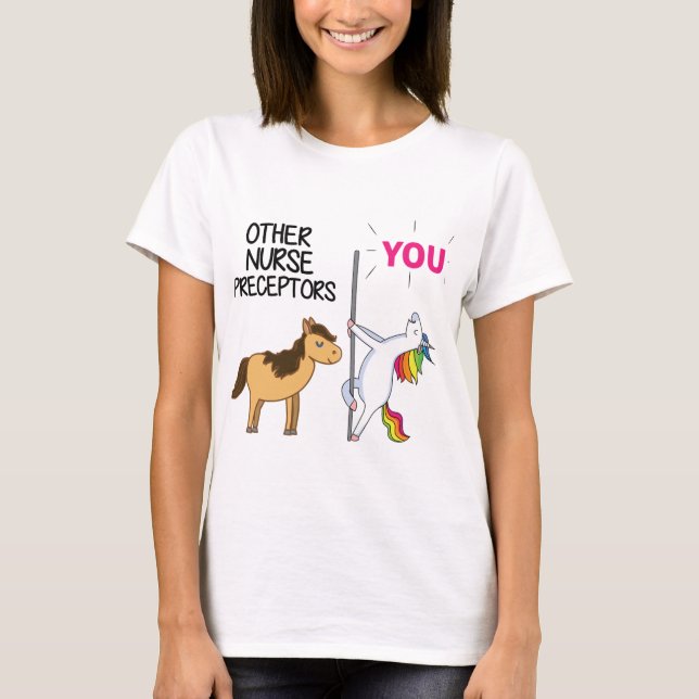 Camiseta Incrível Presente De Unicórnio Para Preceptor De E (Frente)