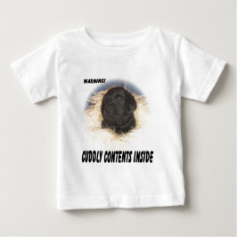 Camiseta Índices pretos do fofinho do filhote de cachorro