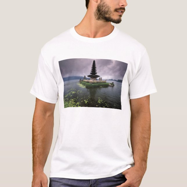 Camiseta Indonésia, Bali, Templo Ulun Danu. (Frente)