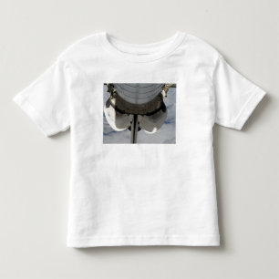 Camiseta Infantil A parcela traseira do esforço 2 do vaivém espaci