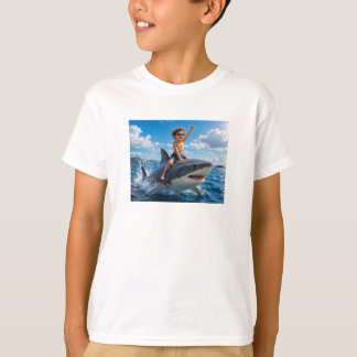 Camiseta Infantil Aventura Épica de Tubarão no Oce