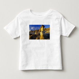 Camiseta Infantil Canadá, Alberta, Drumheller. Hoodoos.
