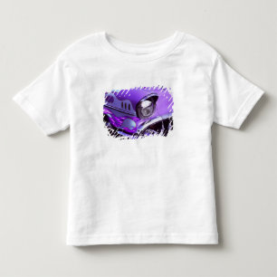 Camiseta Infantil Carro clássico: Chevrolet com capô em chamas
