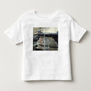 Camiseta Infantil Cinquenta metralhadoras de calibre 5