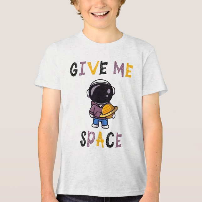 Camiseta Infantil de Astronauta Fofo – Me Dê Espaç (Frente)