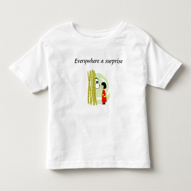 Camiseta Infantil Em toda parte uma surpresa (Frente)