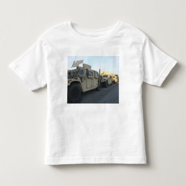 Camiseta Infantil Humvees sentam-se no píer da cidade de Morehead (Frente)