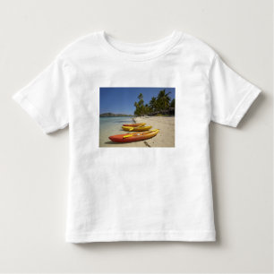 Camiseta Infantil Kayaks na praia, estância de Plantation Island