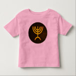 Camiseta Infantil Menorah Flame<br><div class="desc">Uma renderização digital da menorah judaica de sete ramificações (hebraico: מְ נ וֹ ה ‎). A menorah de sete ramificações, usada no santuário portátil montado por Moisés na selva e, mais tarde, no Templo em Jerusalém, tem sido símbolo do judaísmo desde a Antiguidade e é o emblema no casaco de...</div>