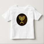 Camiseta Infantil Menorah Flame<br><div class="desc">Uma renderização digital da menorah judaica de sete ramificações (hebraico: מְ נ וֹ ה ‎). A menorah de sete ramificações, usada no santuário portátil montado por Moisés na selva e, mais tarde, no Templo em Jerusalém, tem sido símbolo do judaísmo desde a Antiguidade e é o emblema no casaco de...</div>