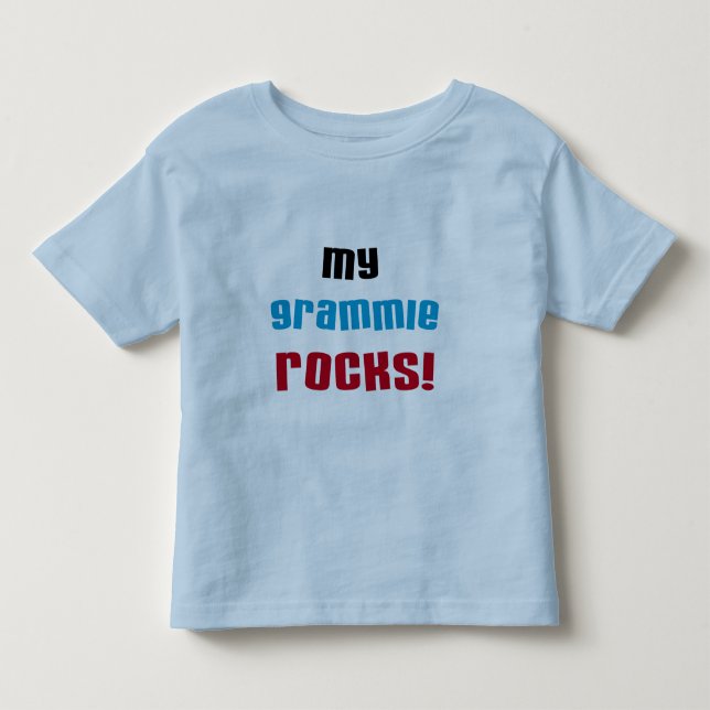 Camiseta Infantil Minha avó Rocks T shirts e presentes (Frente)