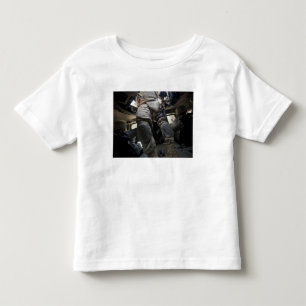 Camiseta Infantil Os marinheiros aprendem procedimentos do comboio
