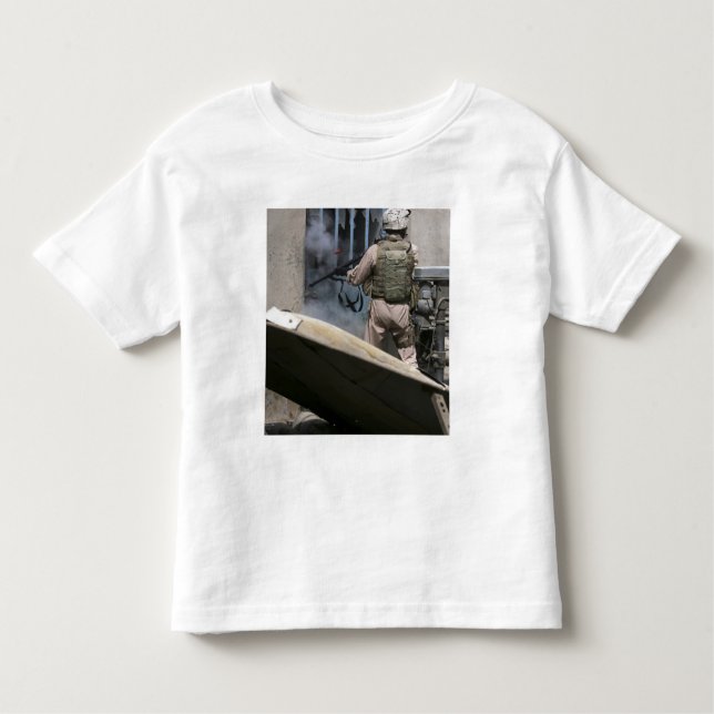 Camiseta Infantil Polícia militar usa rodada violenta (Frente)
