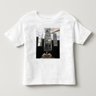 Camiseta Infantil Telescópio espacial de Hubble na baía de carga d
