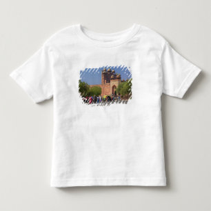 Camiseta Infantil Turistas em frente a Fatehpur Sikri, no