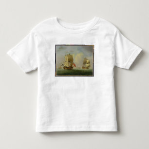 Camiseta Infantil Um Sloop inglês e uma fragata em uma brisa clara 