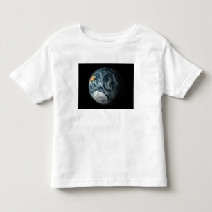 Camiseta Infantil Vista de cheio da Terra destacando a Antártica