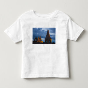 Camiseta Infantil Vista noturna do Bastião dos Pescadores, Colina do