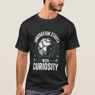 Camiseta Inovação Começa com Curiosidade Vibrações de Tecno