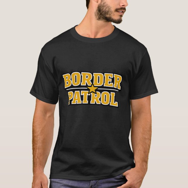 Camiseta Insígnia de Texto em Negrito da Patrulha de Fronte (Frente)