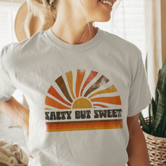 Camiseta Inspirado nos anos 70, pôr do sol retrô de verão r (70s Inpired Retro Summer Sunset Sunrise Sun Rays T-Shirt)