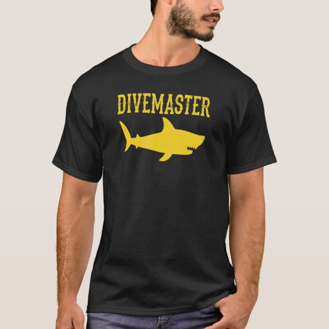 Camiseta Instrutor de mergulho Divemaster Bandeira de mergu (Frente)