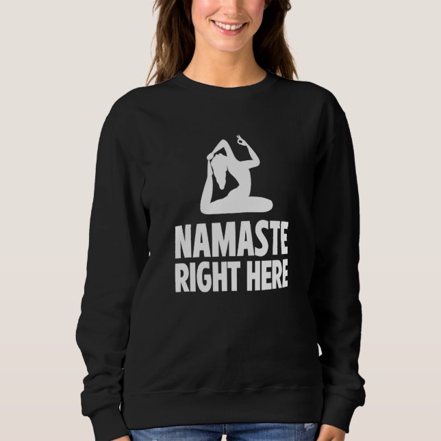 Camiseta Instrutor de Yoga Namaste Right Here Exercício Med (Frente)