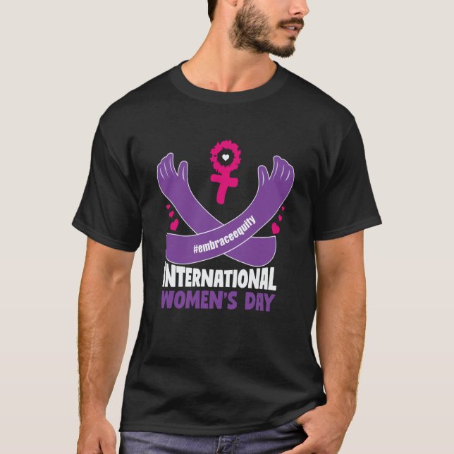 Camiseta International Women's Day 2023 Embrace Equity 8 Ma (Frente)