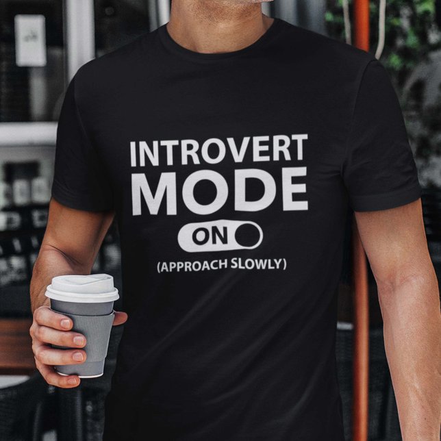 Camiseta Introduvert Mode On (Criador carregado)