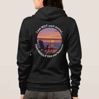 Camiseta Introverted Cruise Spouse Balcony Premium Hoodie