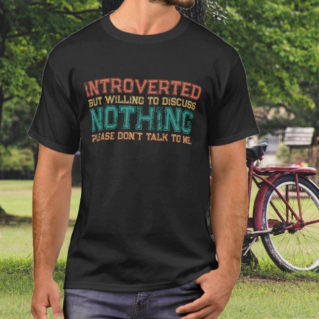 Camiseta Introvertido Discute Nada Retro Angustiado (Criador carregado)