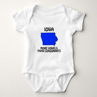 Camiseta Iowa - Mais Vogais do que Consoantes