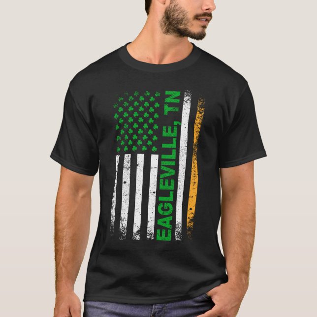 Camiseta Irish American Flag EAGLEVILLE, TN (Frente)