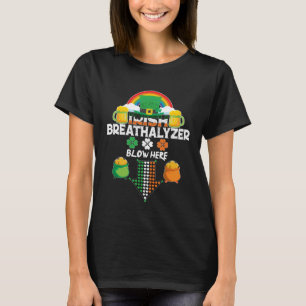 Camiseta Irish Breathalyzer Blow Here Rua Paddy Day